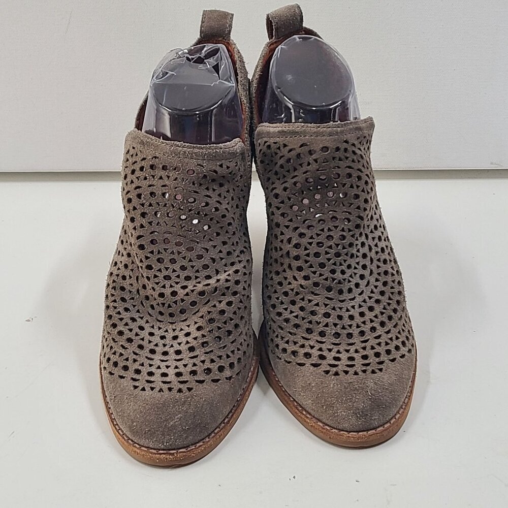 Jeffrey Campbell Rosalee Bootie Suede Women's Size 9 Lasercut Pattern Boho Fall - Picture 2 of 11